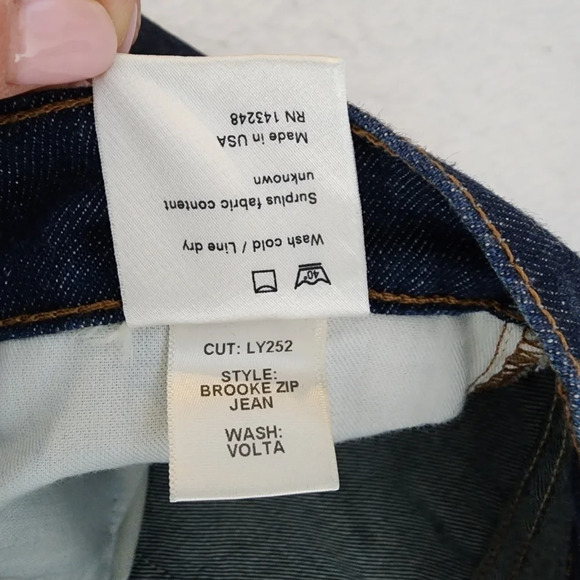 Reformation Brooke High Straight Zip Jeans in Volta - Picture 5 of 10